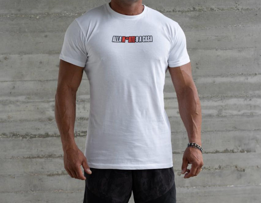 T-shirt Limited Edition ALLA M*RTE O A CASA